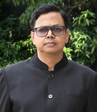 Shri Dinesh Kumar